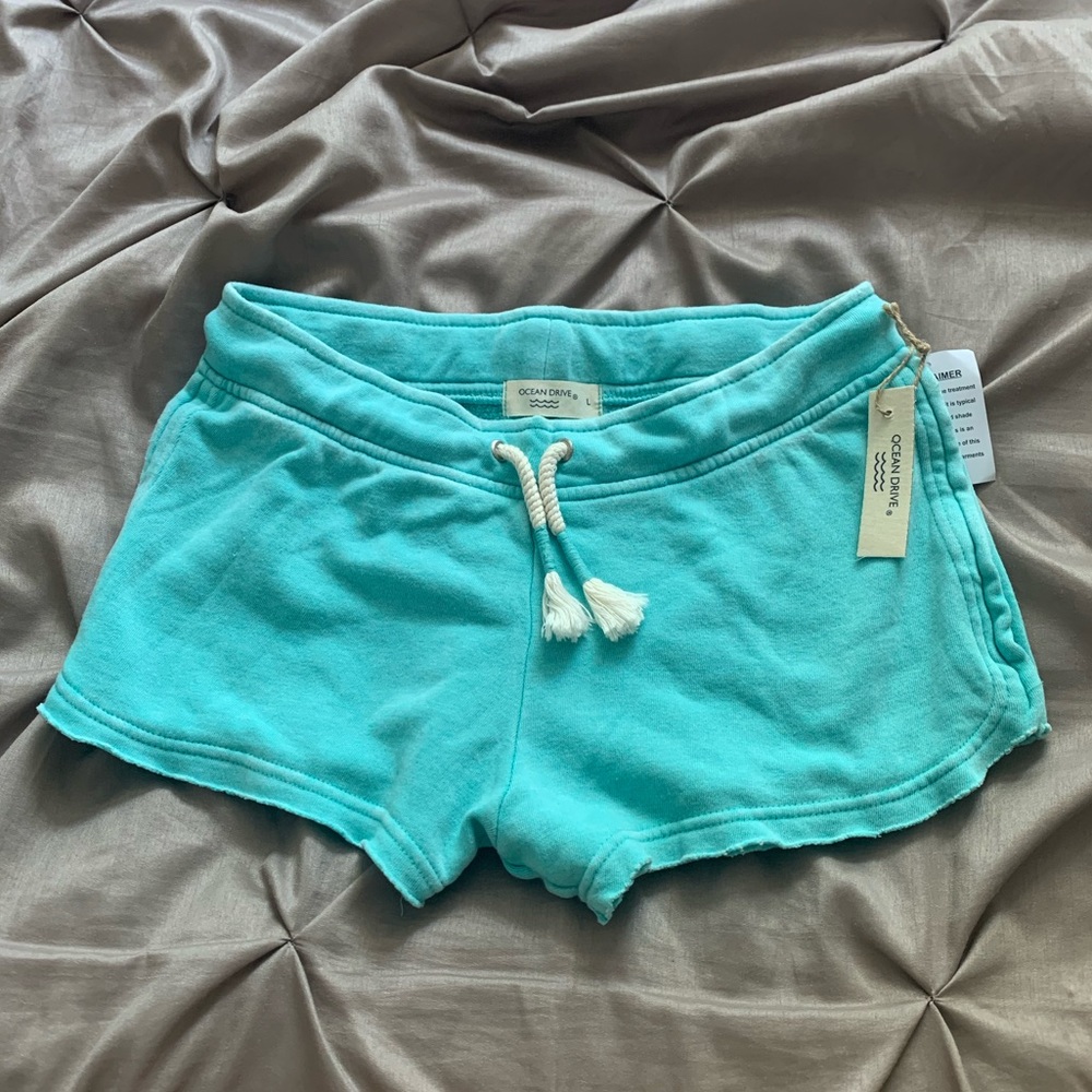 BNWT Ocean Drive French Terry Shorts L